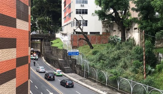 Acidente com dois carros deixa homem ferido no Vale do Canela