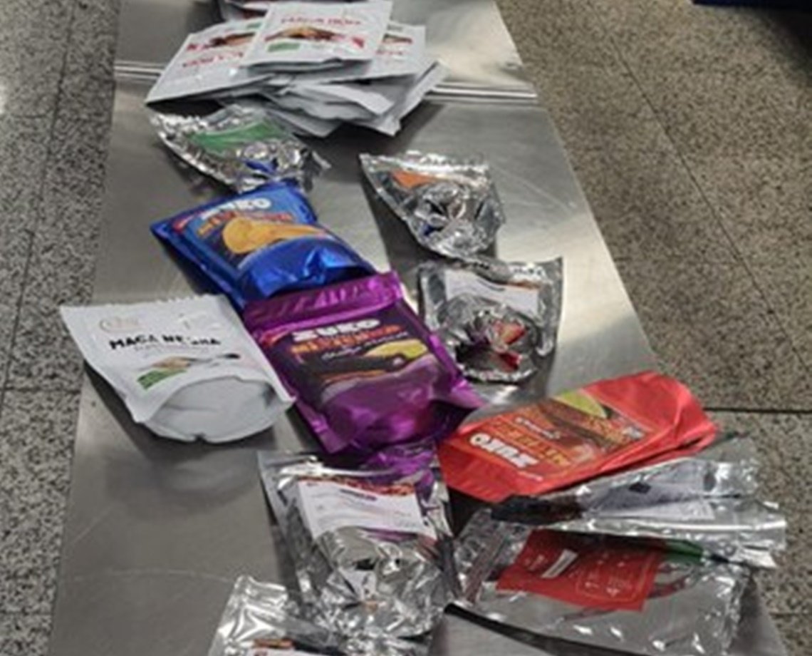 Cocaína negra: PF apreende droga rara no aeroporto brasileiro; peruano tentava embarcar para Europa