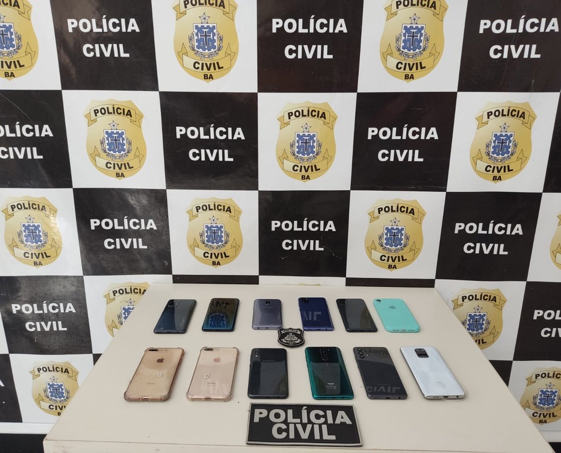 Doze celulares são roubados em festa no interior da Bahia, mas bandidos "esquecem" sacola e são recuperados