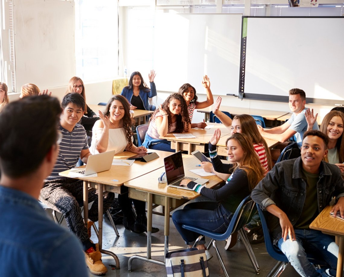 Dia do Pedagogo: profissionais ampliam uso da tecnologia no dia a dia das aulas