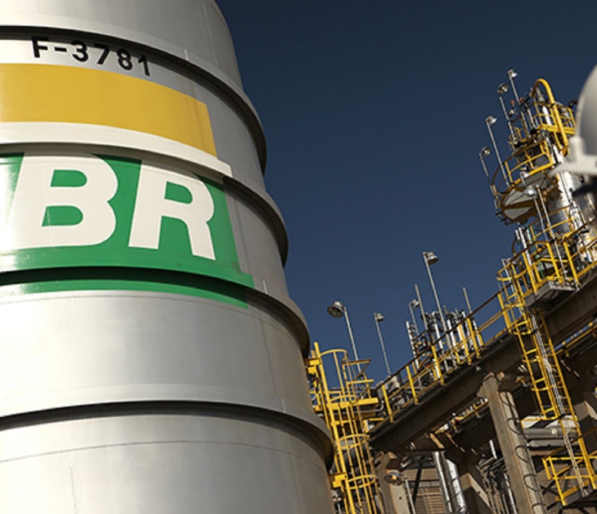 Em apenas 40 dias, governo federal anuncia nome de segundo presidente da Petrobras; saiba mais