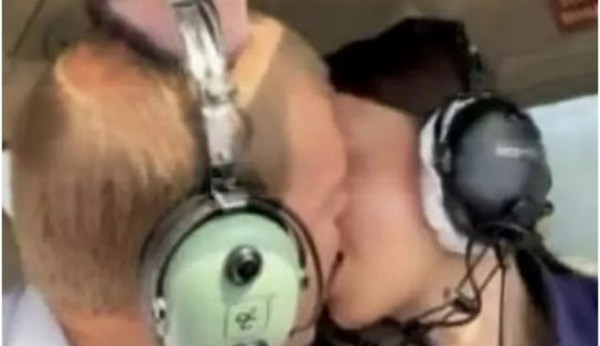 Piloto de avião é demitido após "sex tape" em pleno voo; em troca, oferecia aulas gratuitas a aluna  