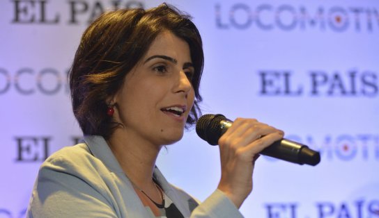 Ex-deputada federal, Manuela Davila confirma que não será candidata nas eleições 2022. "esses processos foram duros e violentos para minha família" 