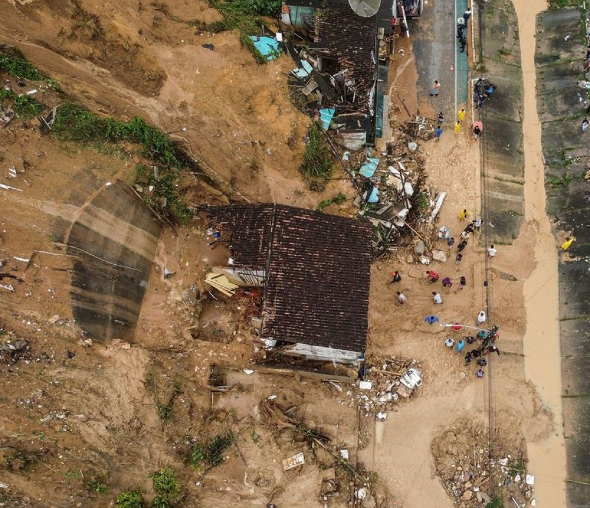 Tragédia em Pernambuco: por conta da chuva, mais de 50 pessoas morrem; situação do tempo continua instável