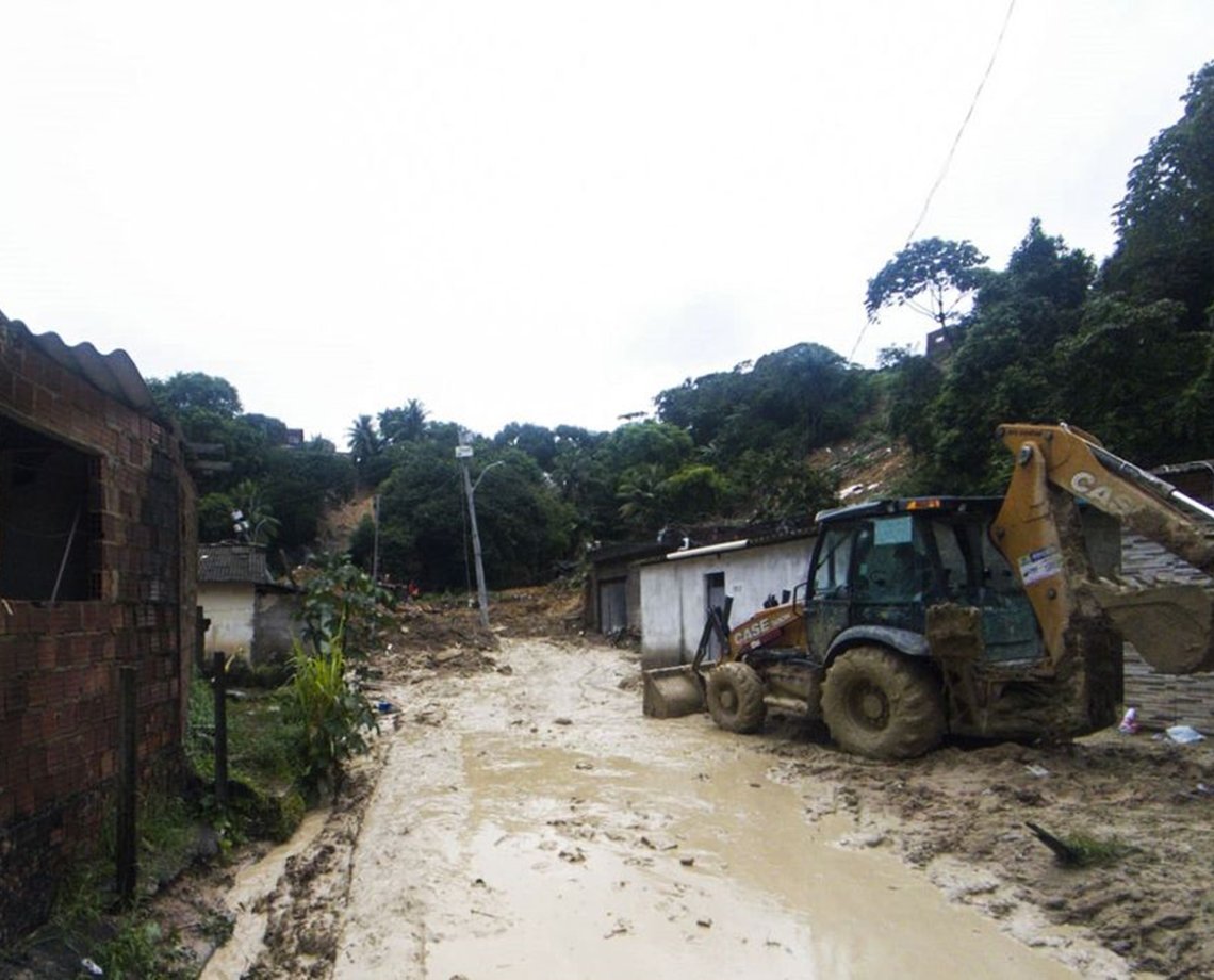 Número de mortos pela chuva em Pernambuco chega a 126 e pelo menos duas ainda estão desaparecidas