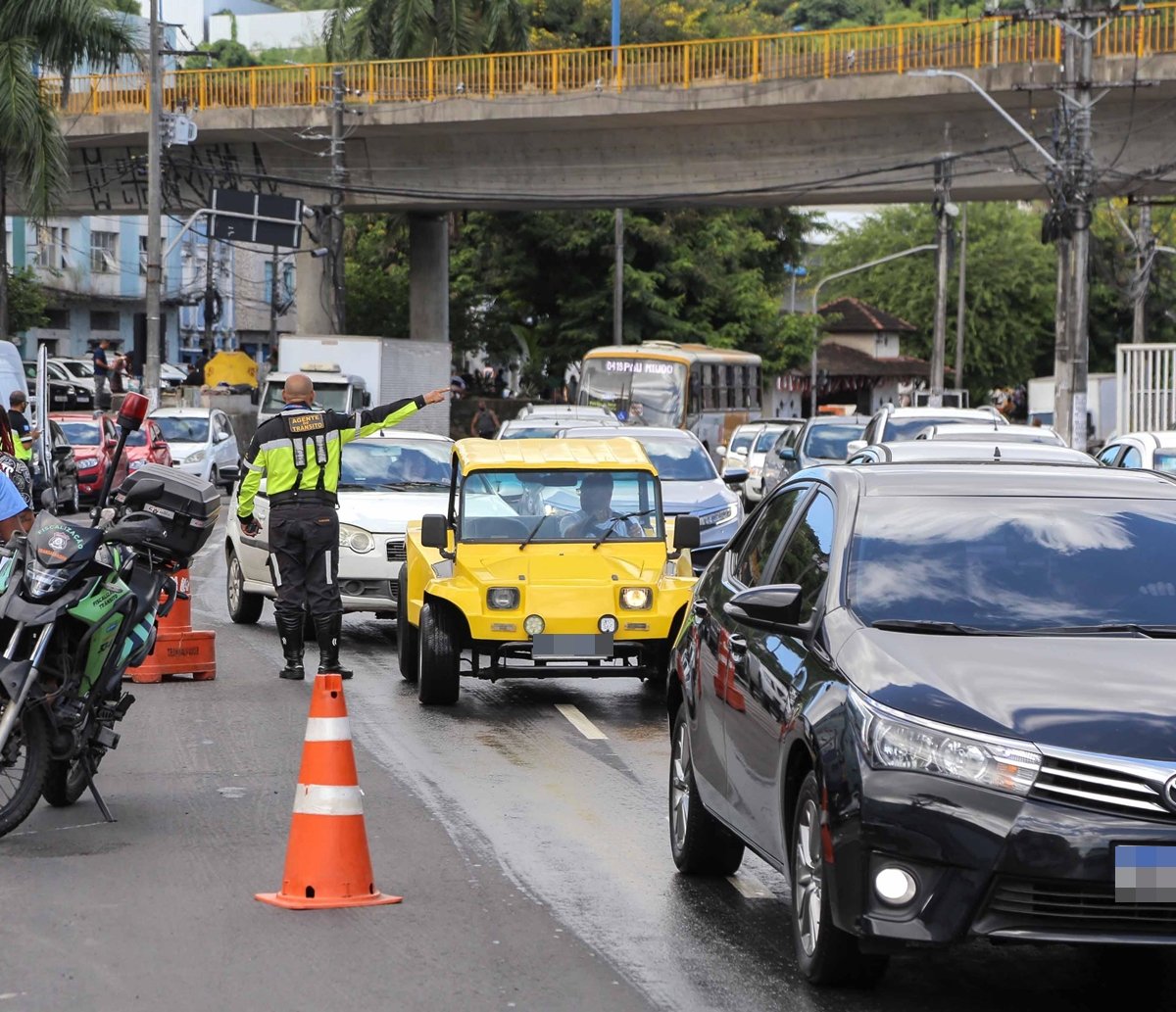 Fabrizzio Muller prevê aumento da frota de carros e pede que população de Salvador use transporte público para resolver problema da mobilidade 