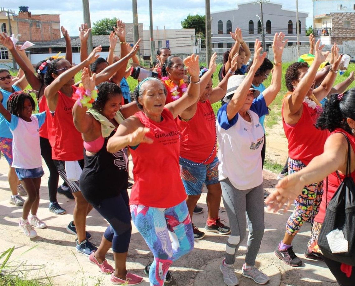 Feira solidária oferece serviços gratuitos e oficinas de aprendizado no bairro de Castelo Branco 