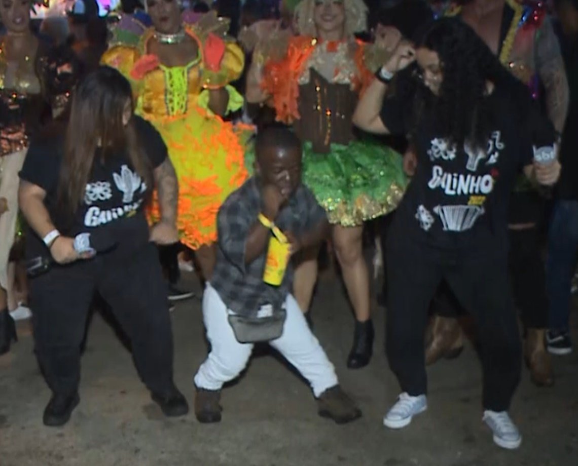 Melhores momentos do Galinho e Aratu Tá On especial da festa são exibidos neste sábado; saiba onde assistir