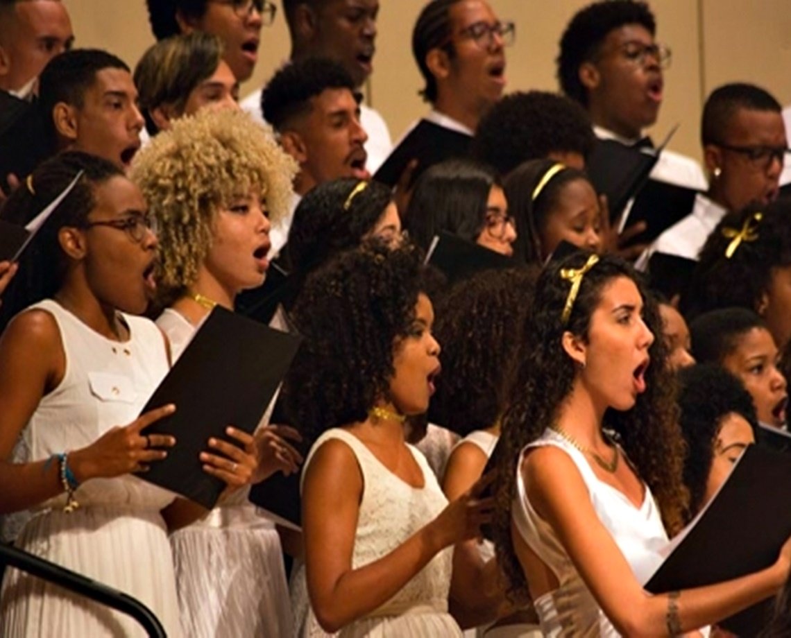 Coro Infantil do NEOJIBA estreia neste domingo a ópera “Jeremias Fisher - A História do Menino Peixe”; saiba mais