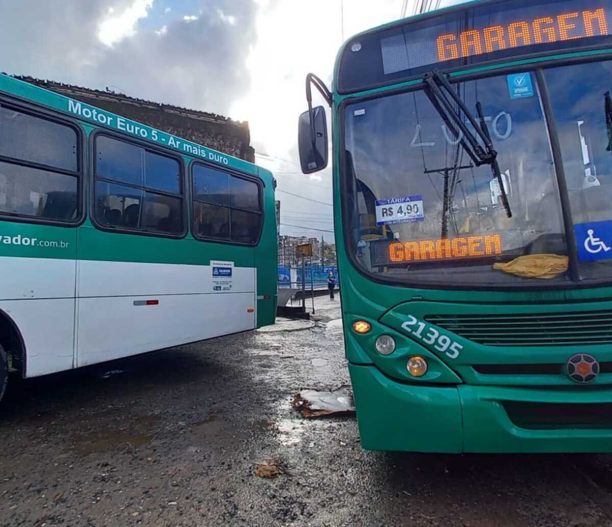 Terror e medo: passageiros de cinco ônibus assaltados vivem maus momentos nesta terça, em Salvador  