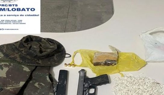 "Bonde" usa diversas armas para executar rapaz no Subúrbio de Salvador, mas PM flagra tudo e um bandido morre  