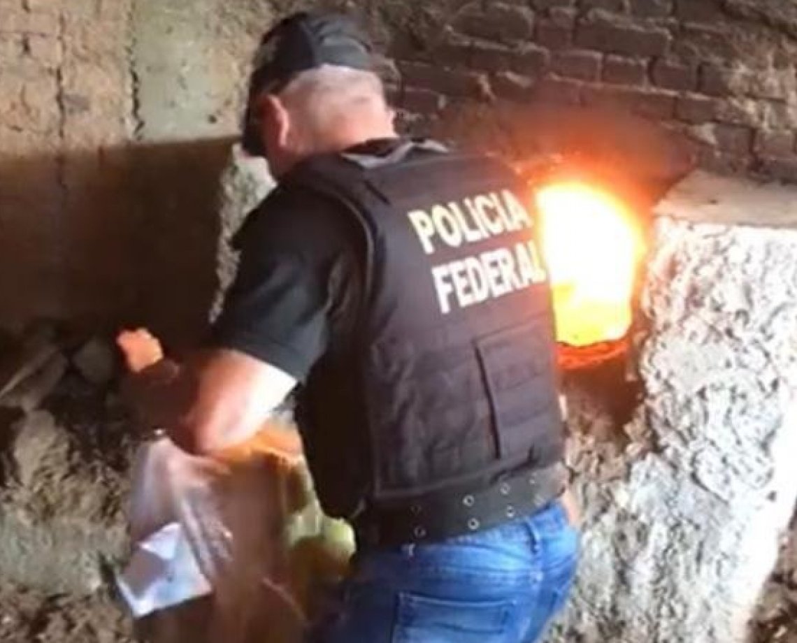 PF incinera 200kg de entorpecentes na Bahia
