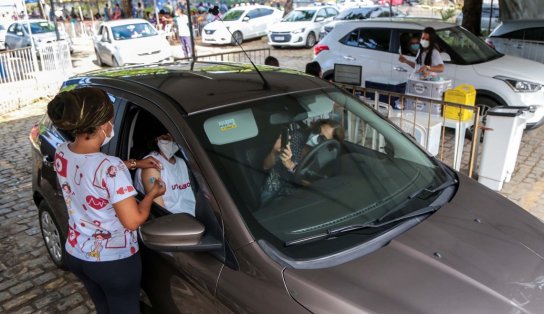 Vacinação contra Covid-19 em Salvador segue normalmente nesta quinta-feira; confira quem pode se vacinar