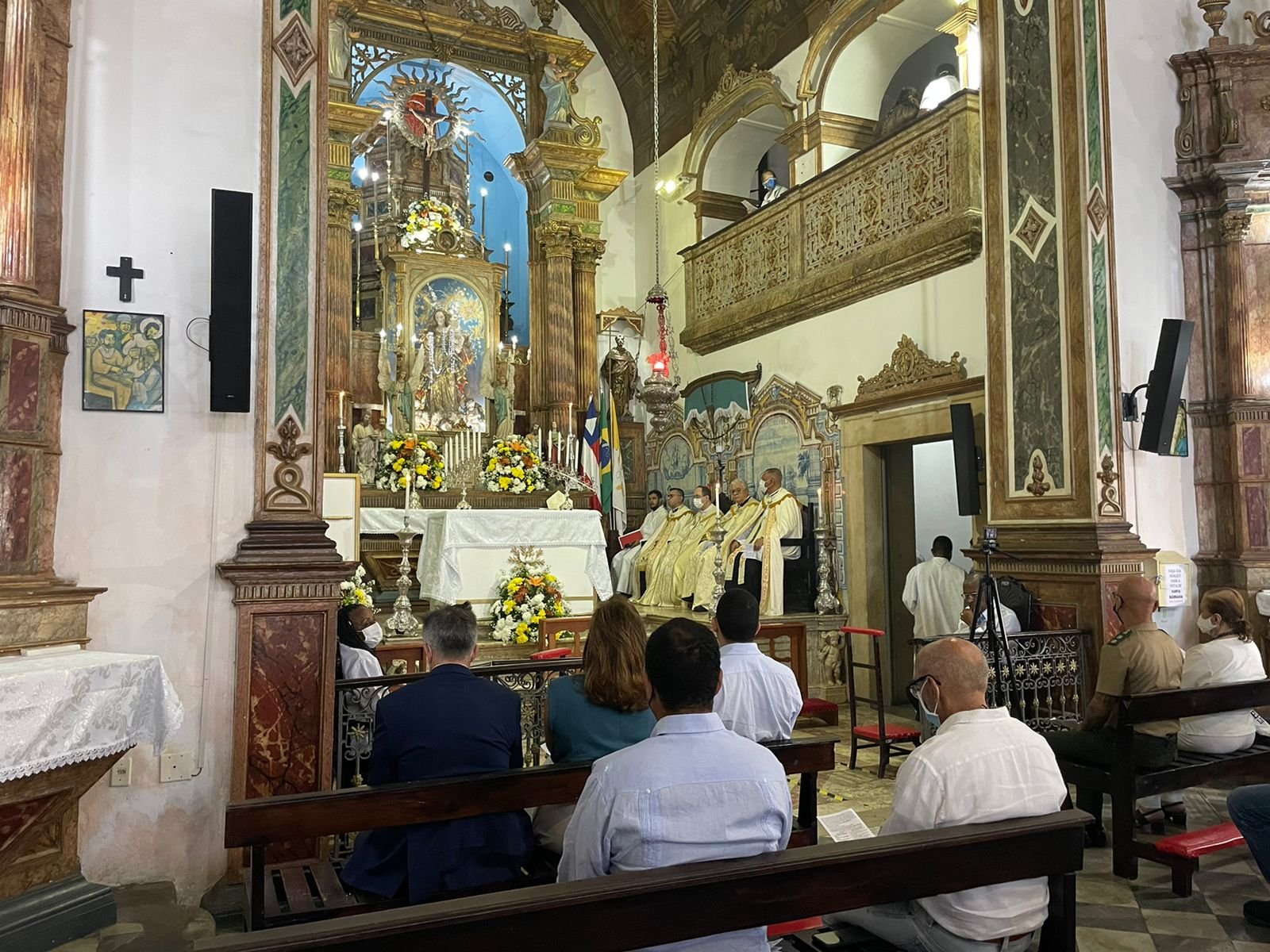 Celebração de "Te Deum" enche igreja de Nossa Senhora do Rosário dos Pretos no pelourinho, em Salvador