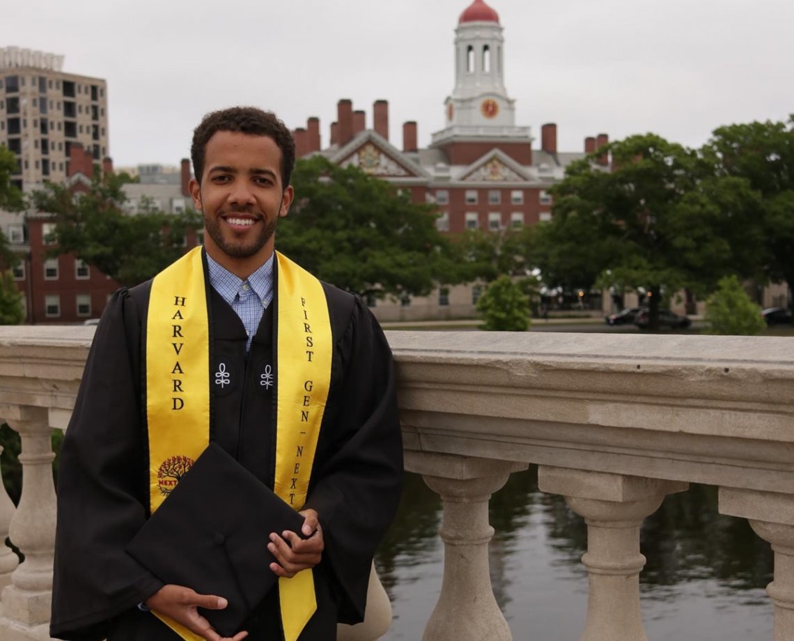 Jovem mineiro é o primeiro brasileiro negro a se formar na Universidade de Harvard