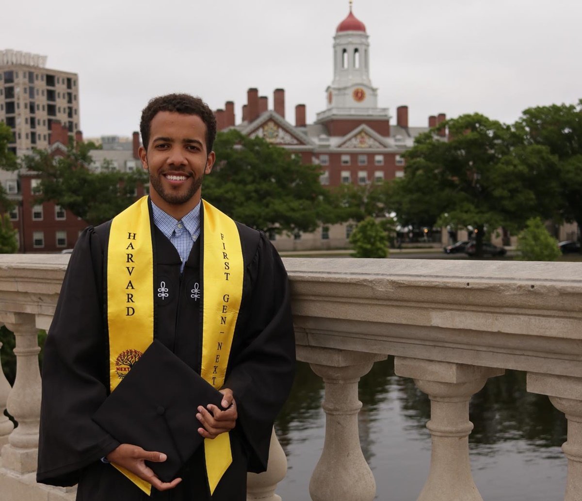 Jovem mineiro é o primeiro brasileiro negro a se formar na Universidade de Harvard