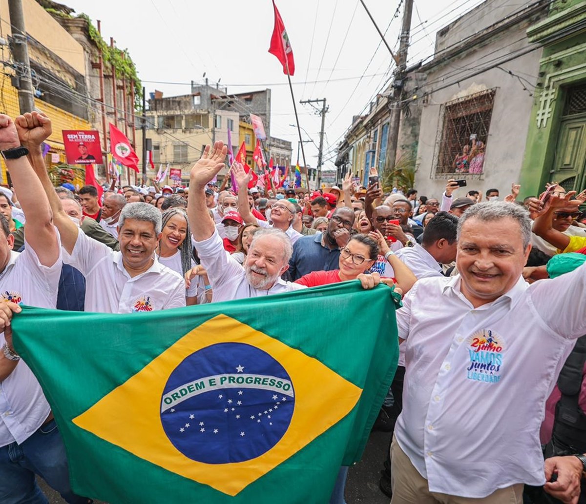 No Rio, Lula citou Freixo 13 vezes; na Bahia, ex-presidente falou de Jerônimo em três situações