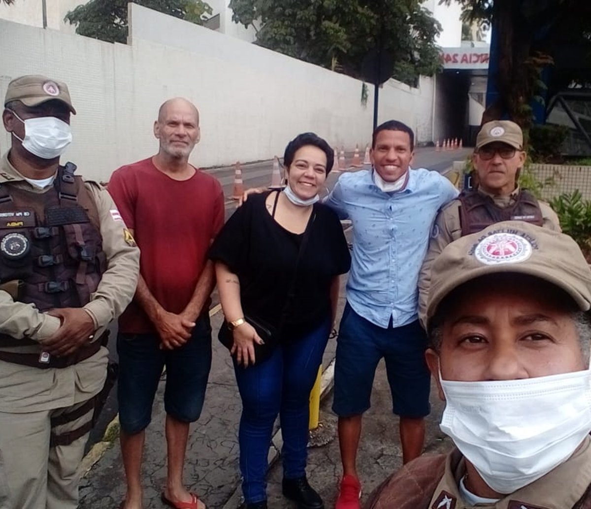 Bebê a bordo: criança nasce dentro de viatura na Avenida Paralela, em Salvador  