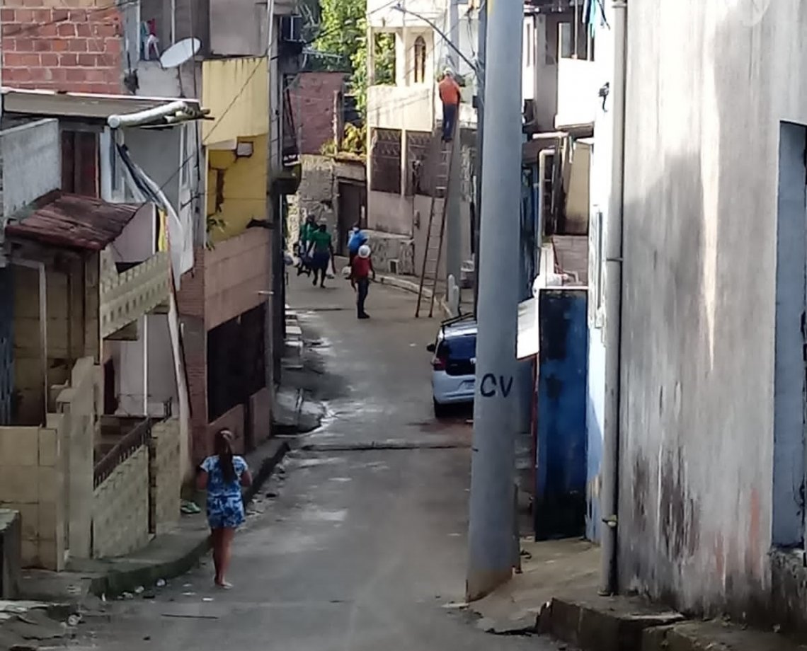 Rondesp é chamada após forte tiroteio envolvendo o CV no Subúrbio de Salvador e gera reação; "o demônio chegou"