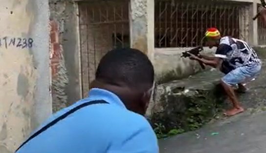 Clipe evangélico que cita bairros de Salvador, simula tráfico e fala em "Exu Caveira" gera polêmica com adeptos do candomblé 