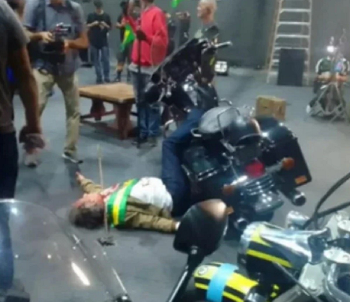 Vídeo simula morte de Bolsonaro em motociata e Ministro da Justiça solicita investigação da PF