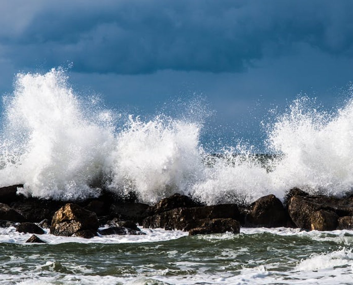 Marinha alerta aos baianos que mar não está para banhistas; confira boletim completo