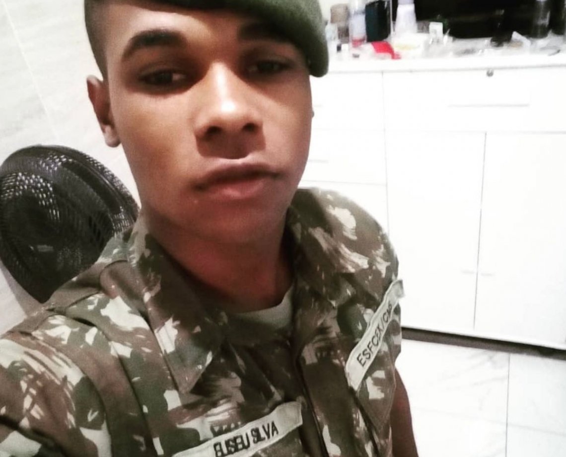 Neto de PM é executado por policiais da Rondesp no Subúrbio de Salvador, denunciam familiares; "me senti humilhado", diz avô