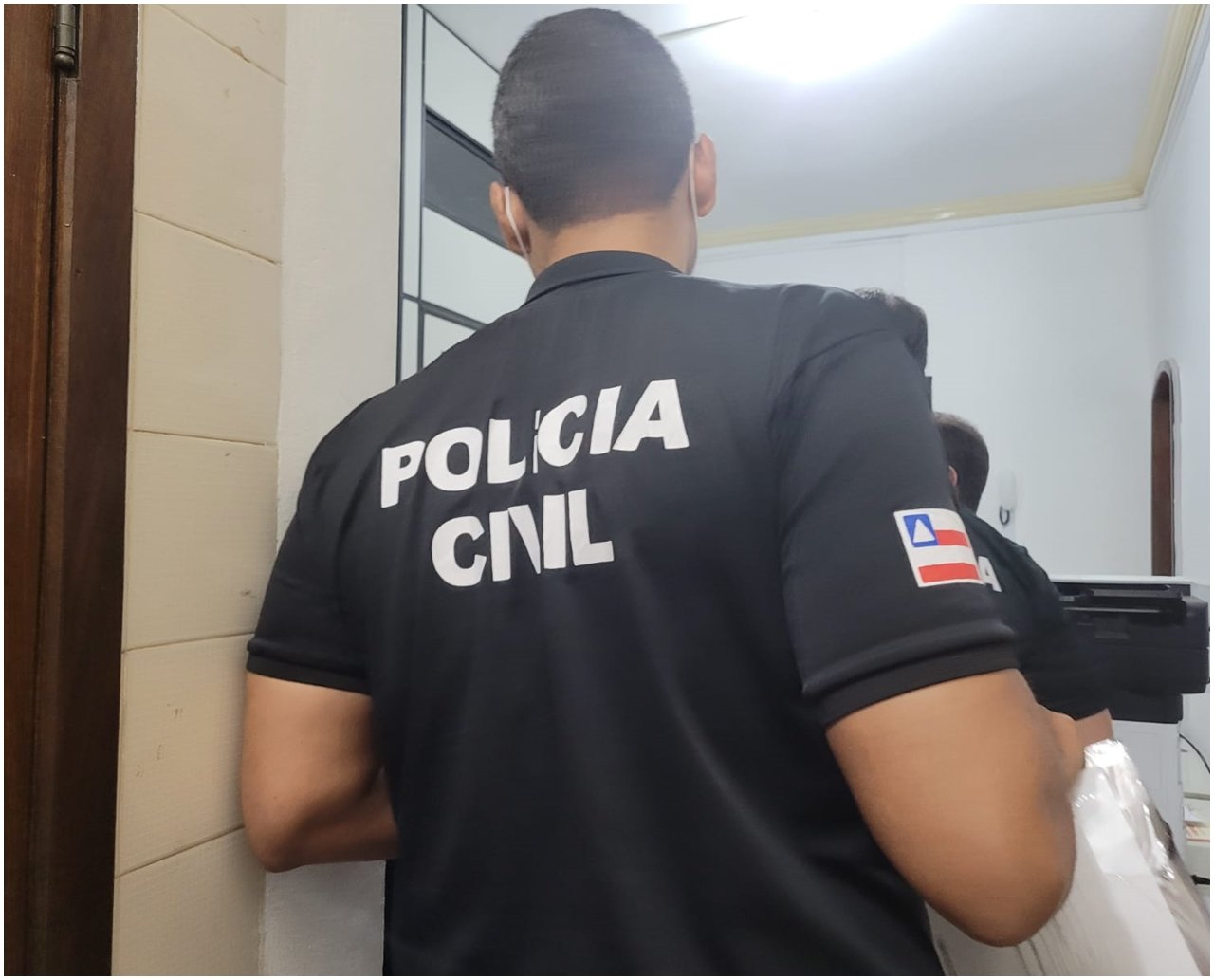 Polícia cumpre mandados contra quadrilha envolvida em sequestro em Simões Filho; suspeito é preso