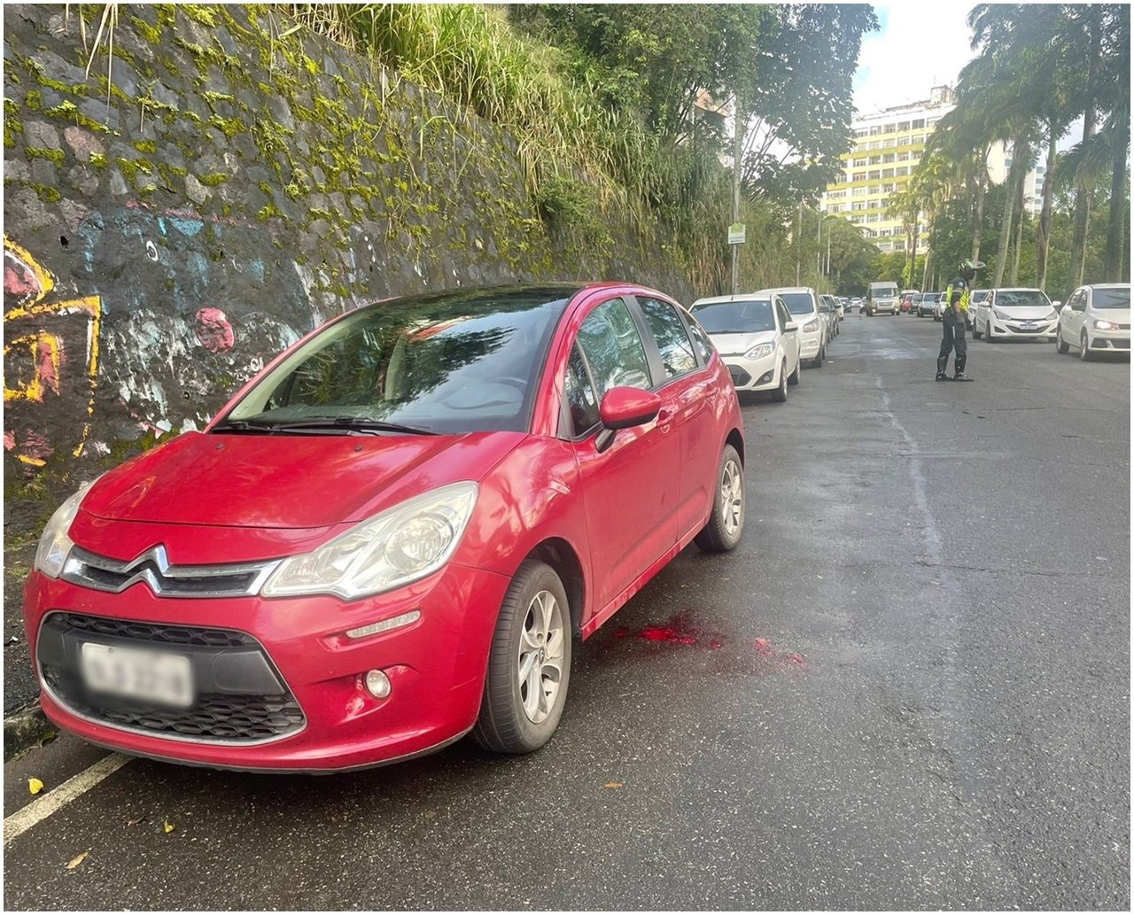 Mulher é baleada durante tentativa de assalto em Salvador; vítima chegava ao trabalho