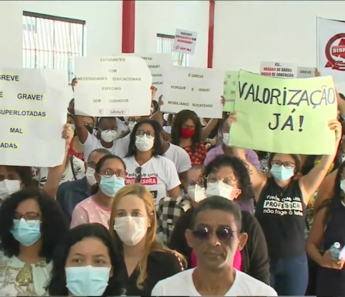 Camaçari: Justiça considera greve ilegal e determina retorno imediato dos professores à sala de aula