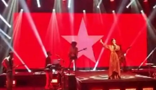 VÍDEO: Manu Gavassi dá indireta de apoio à Lula durante show; "claro posicionamento político"