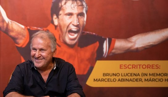 Ídolo do futebol brasileiro, Zico vem a Salvador para lançamento de livro que conta sua história