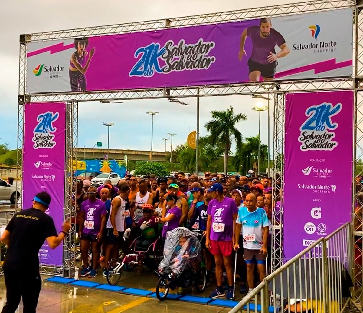 Meia Maratona do Salvador ao Salvador: atletas acordam cedo e encaram chuva em corrida que fez história