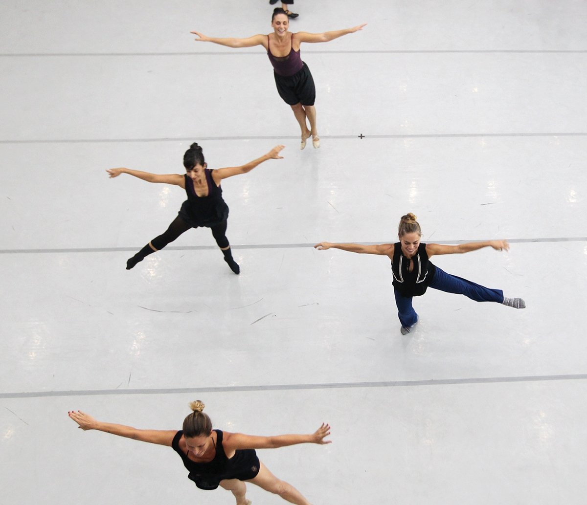 Ballet do Teatro Castro Alves oferece 11 turmas de aulas abertas em Agosto 