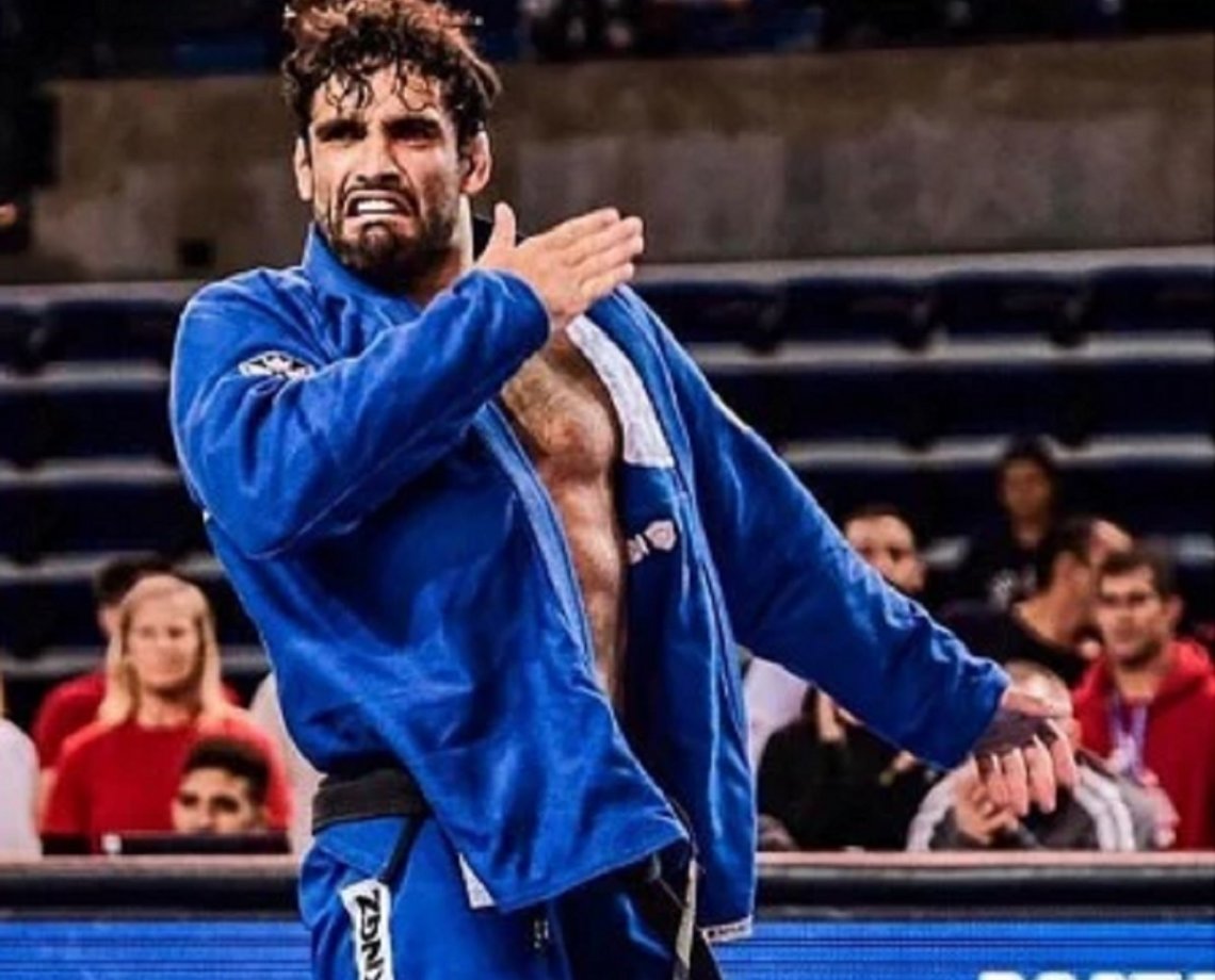 PM suspeito de atirar em campeão de jiu-jítsu se entrega e é preso, em São Paulo