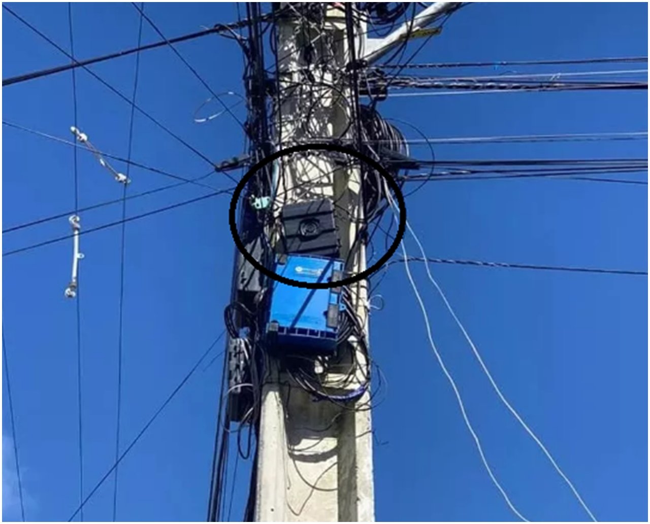 BBBandidagem: após denúncia anônima, PM descobre câmera camuflada em poste em bairro de Salvador; equipamento iria monitorar ações policiais 