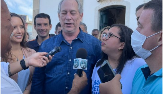 Sucessão presidencial: Ciro Gomes e Ana Paula estreiam campanha na Igreja do Bonfim  