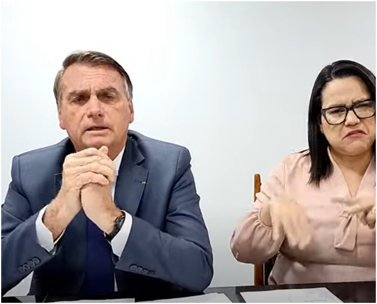 Durante live, Bolsonaro ironiza "cartinha" e diz que economia está "uma maravilha"