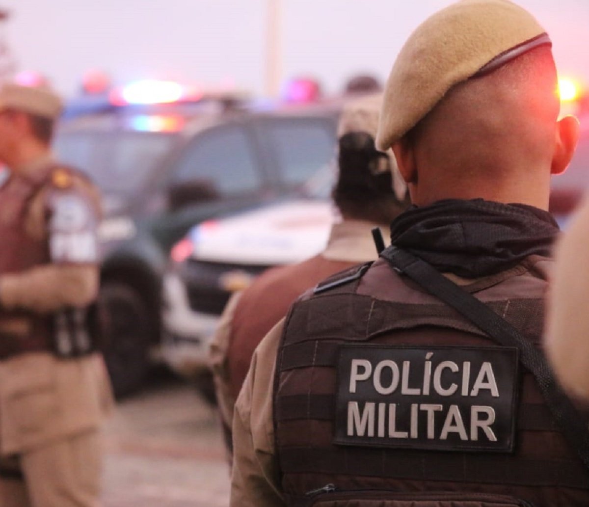 Soldados do Exército apanham após roubo no bairro de Mussurunga; assista  