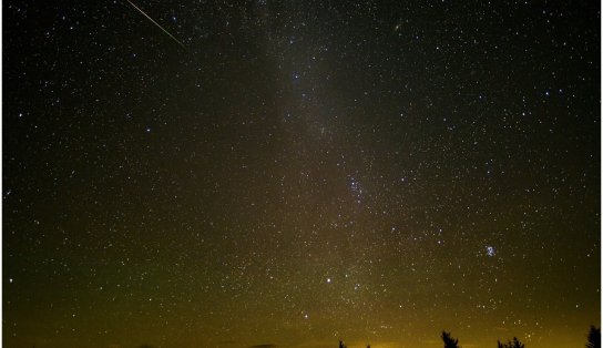 Chuva de meteoros acontece na madrugada deste sábado; regiões Norte e Nordeste do Brasil terão visão privilegiada