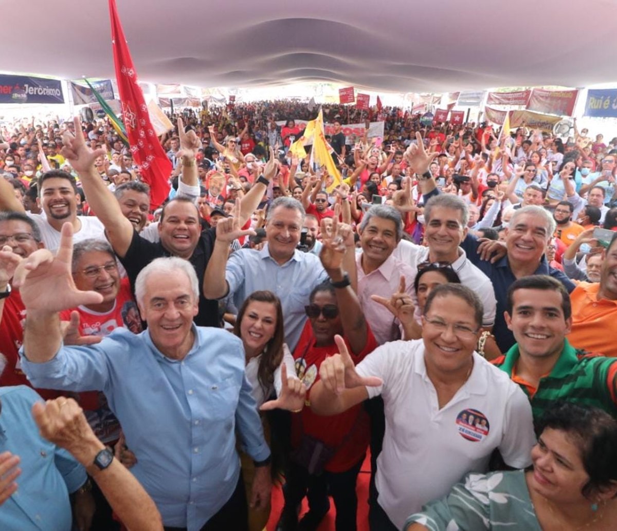 Jerônimo começa campanha no interior pelo Litoral Sul 