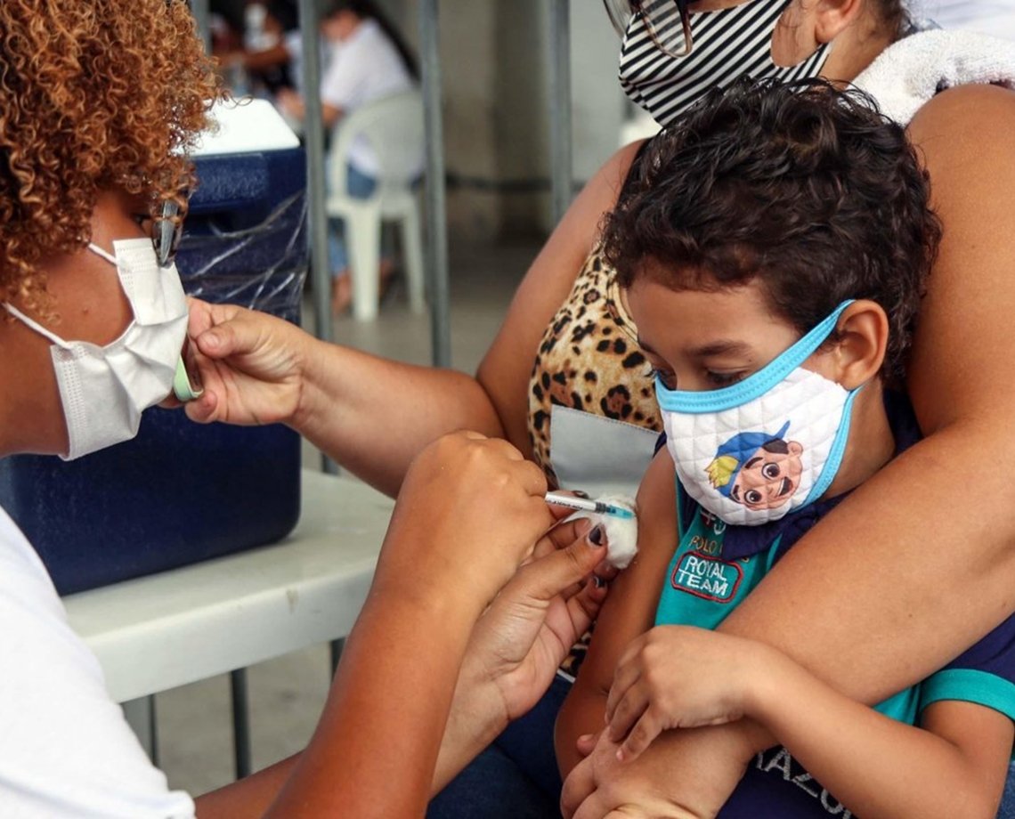 Sábado é o "Dia D" de vacinação contra a poliomielite em Salvador; foco será em crianças e adolescentes