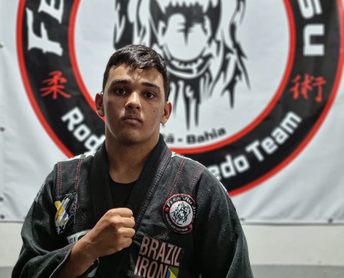 Adolescente da cidade de Piatã, na Chapada Diamantina, vai disputar Sul Americano de jiu-jitsu