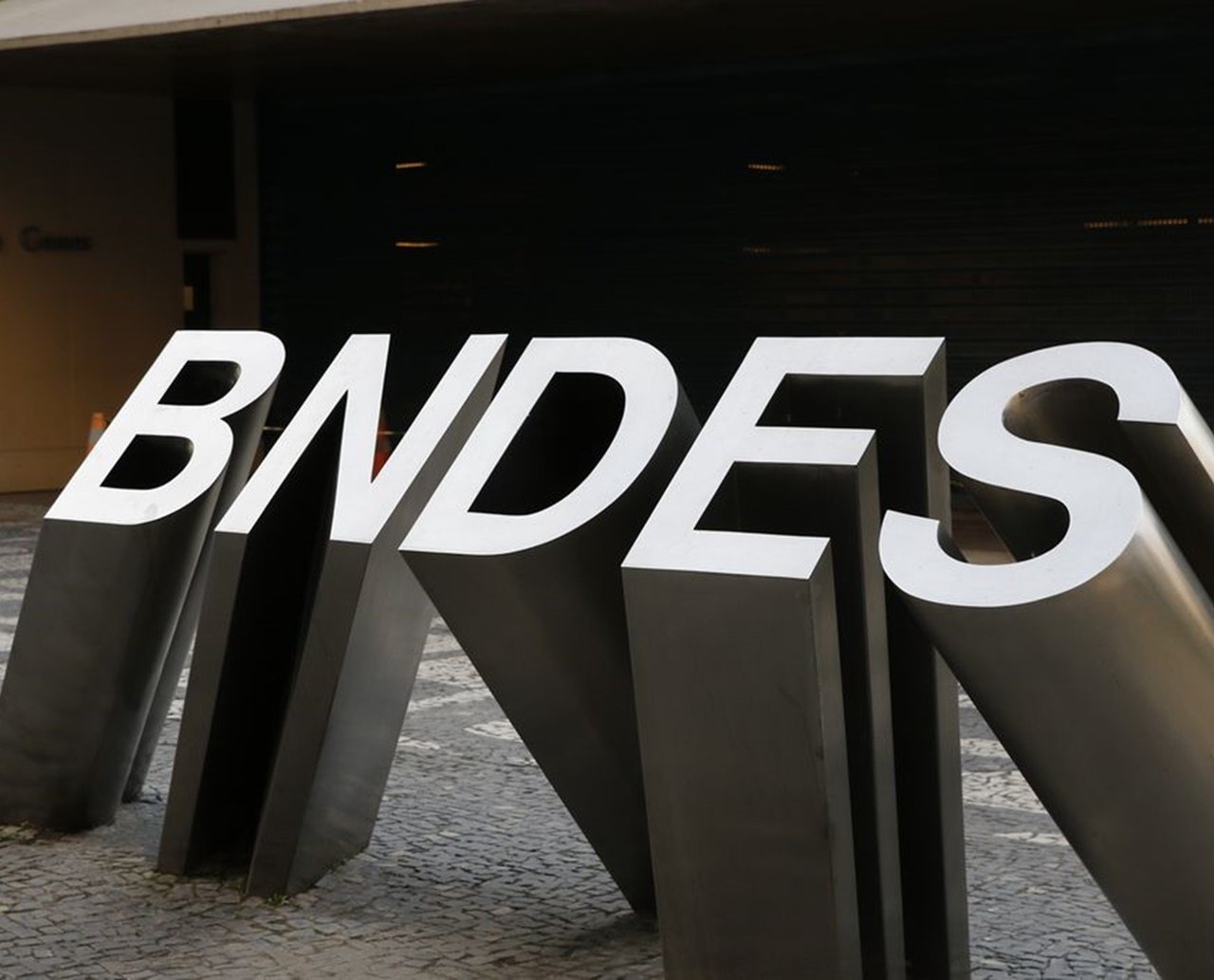 BNDES lança inclusão de MEIs em programa emergencial de crédito