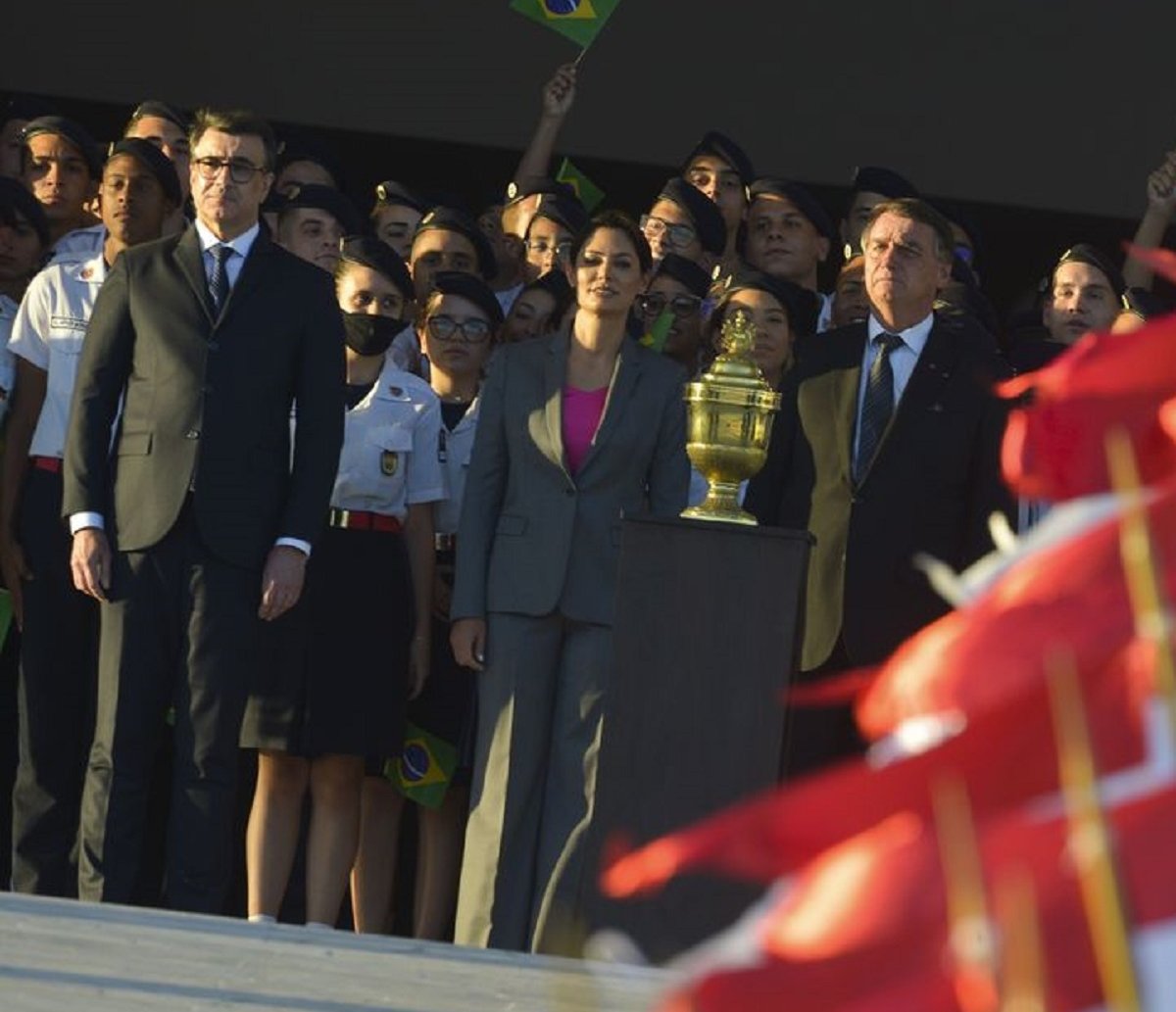 Bicentenário da Independência: presidente participa de cerimônia da chegada de coração de D. Pedro I