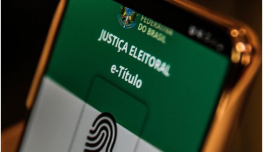 Ministro do TSE manda tirar do ar vídeo com fake news sobre e-Título