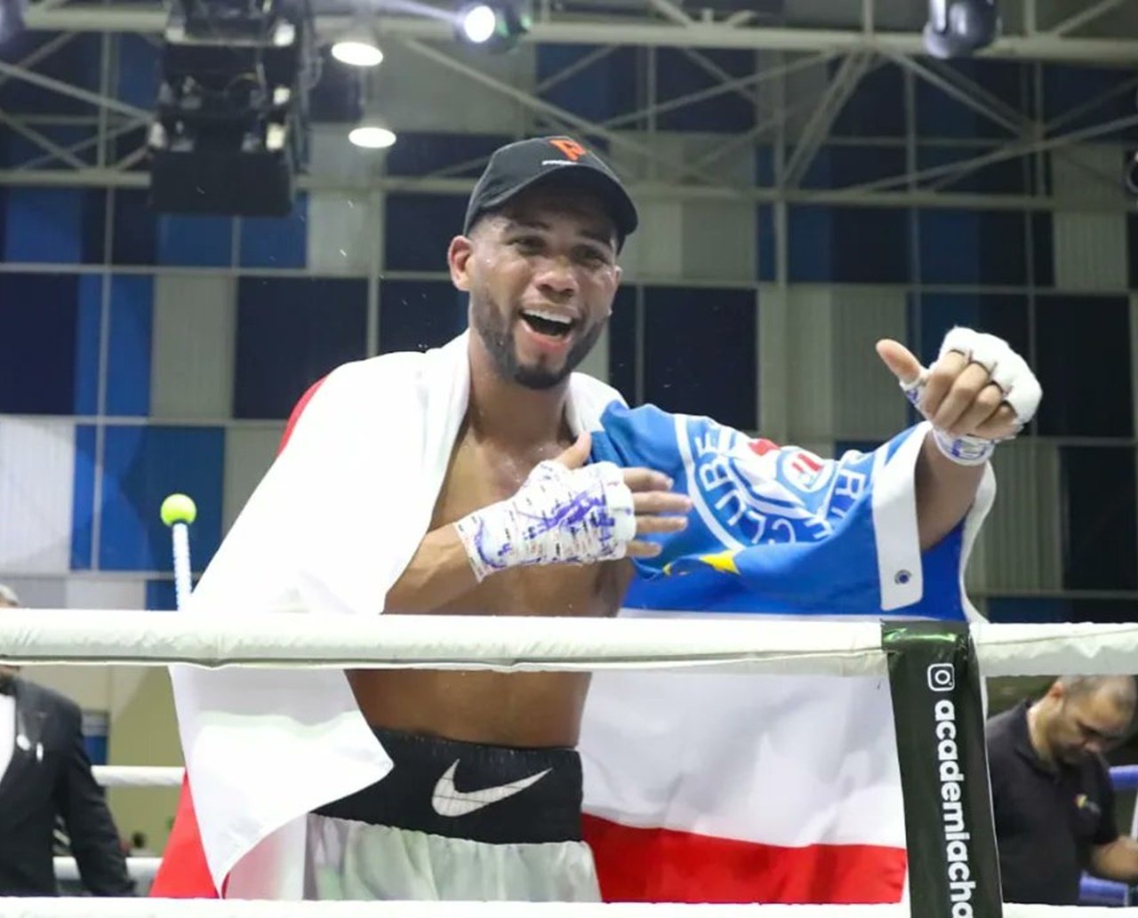 Em Lauro, Hebert Conceição vence e segue invicto no boxe profissional