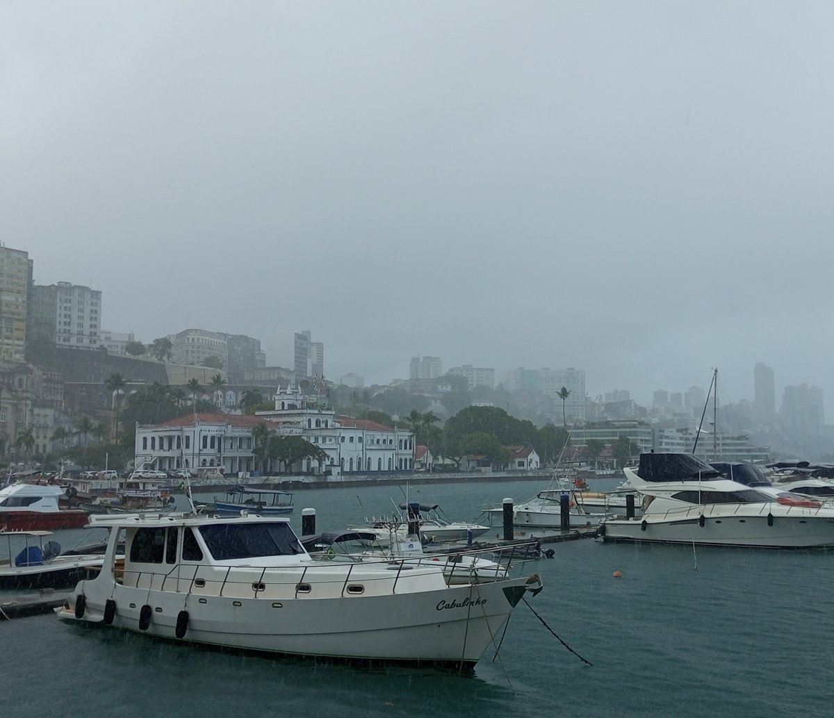 Veja como fica o clima para o restante da semana após Salvador registrar 19º C no início desta quarta