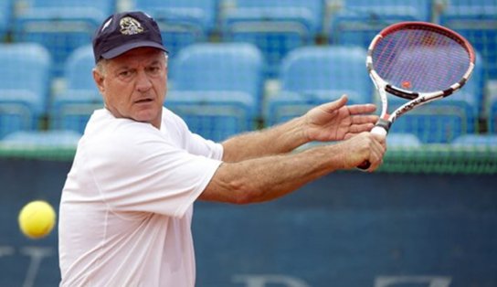 Um dos principais nomes do tênis profissional do Brasil, Roger Guedes disputa Torneio Internacional Seniors em Salvador