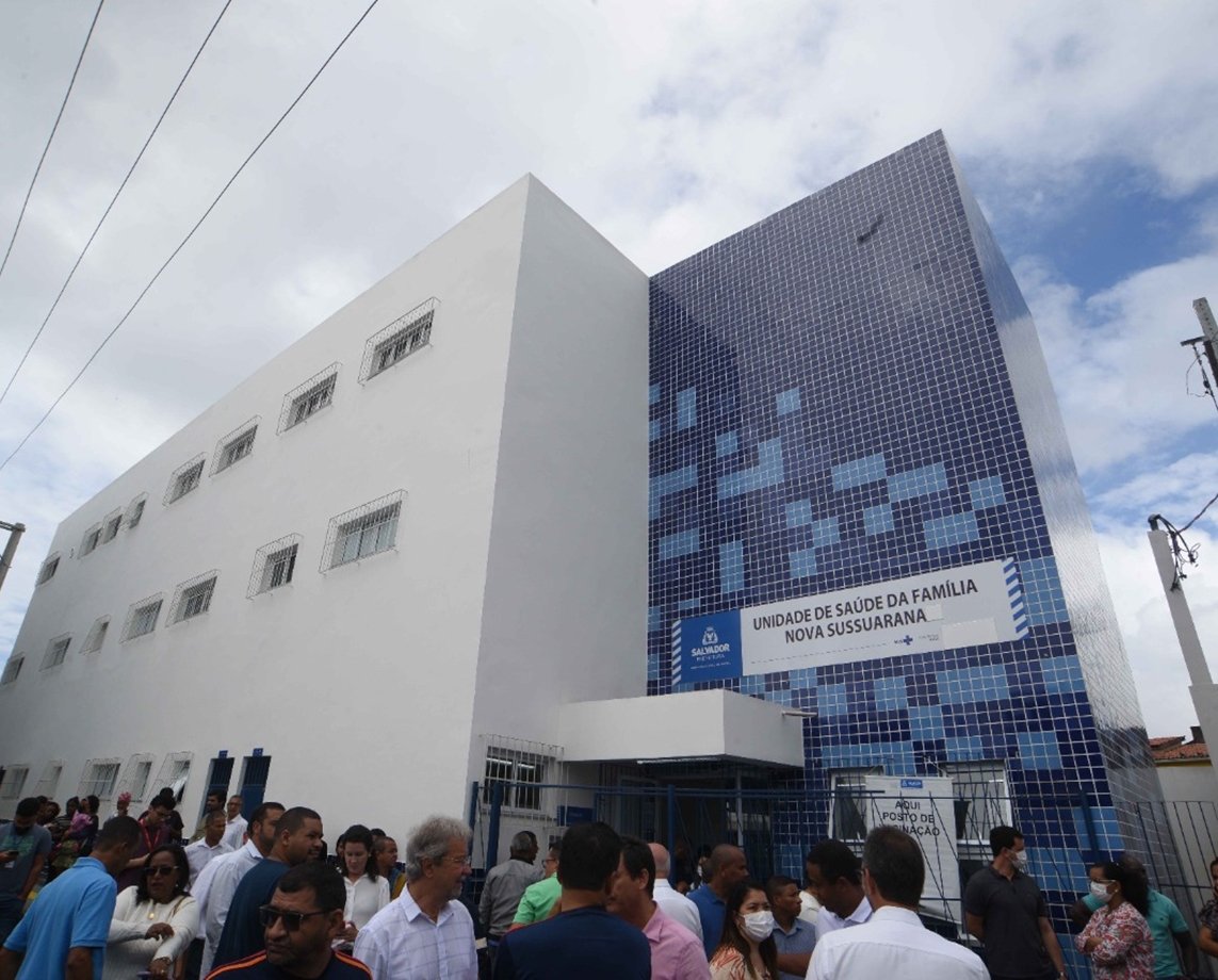 Unidade de saúde é inaugurada em Sussuarana; equipamento deve atender 700 pessoas por dia